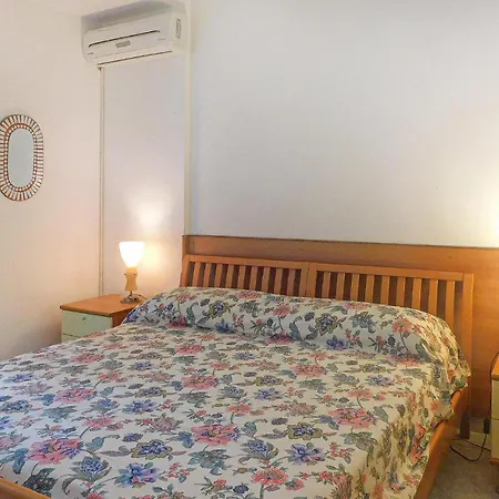 Stunning In W/ 3 Bedrooms * Montauro